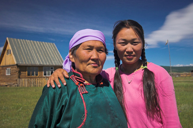 Mongolian-Women-2.jpg